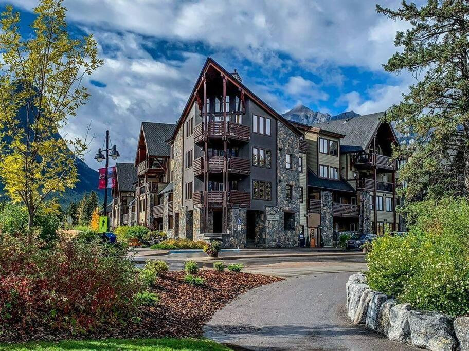 Luxurious Rundle Cliffs Lodge In Spring Creek كانمور المظهر الخارجي الصورة