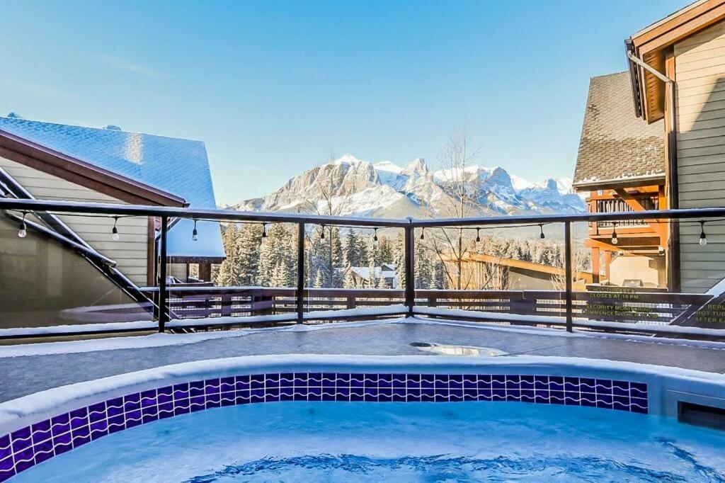 Luxurious Rundle Cliffs Lodge In Spring Creek كانمور المظهر الخارجي الصورة